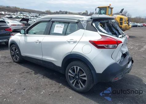 2019 Nissan Kicks Sv z USA, uszkodzony, nr VIN 3N1CP5CU1KL496388